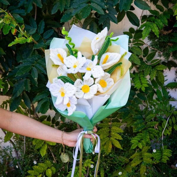 Blanc Blooms - Pipe Cleaner Bouquet Kit