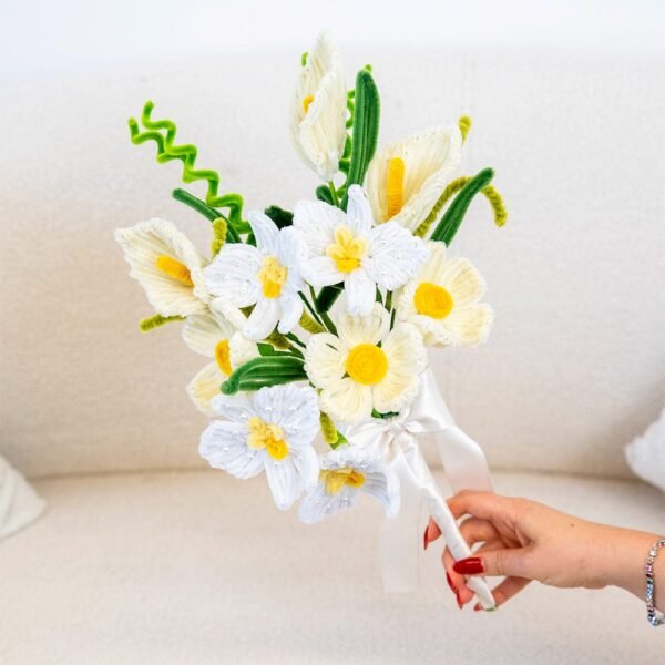 Blanc Blooms - Pipe Cleaner Bouquet Kit