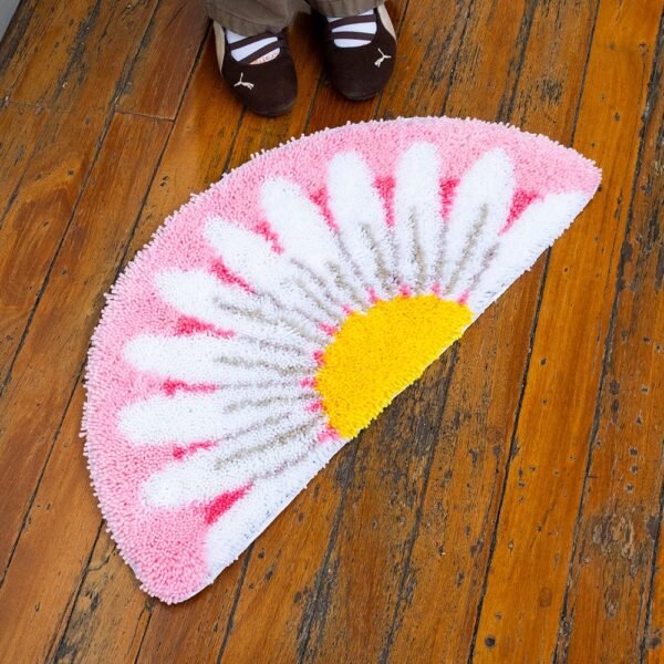 DAISY - XL Mirror Rug Making Kit Home Decor
