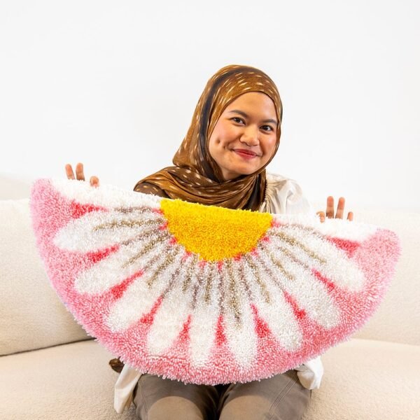 DAISY - XL Mirror Rug Making Kit Home Decor