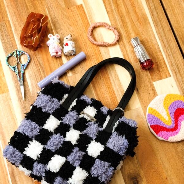 Black Checker- Woven Tote Bag Kit